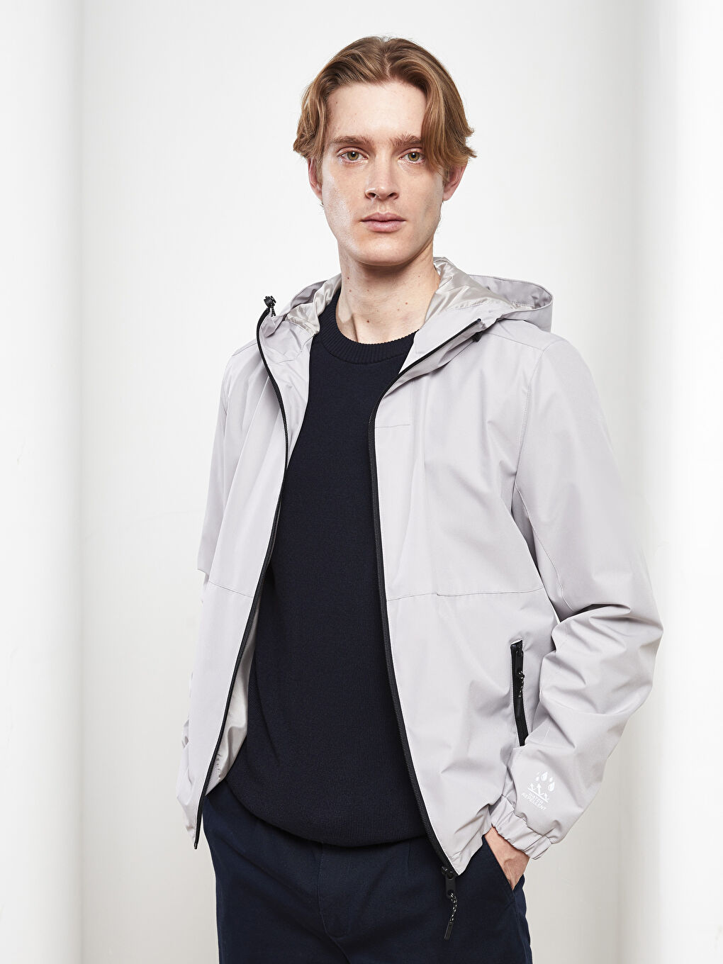 Bej Standart Kalıp Kapüşonlu İnce Erkek Yağmurluk