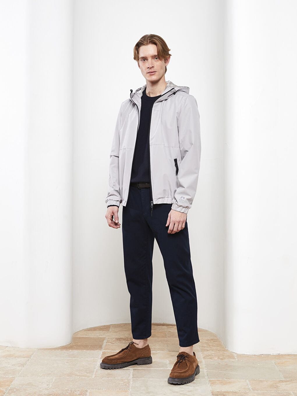 Bej Standart Kalıp Kapüşonlu İnce Erkek Yağmurluk-1