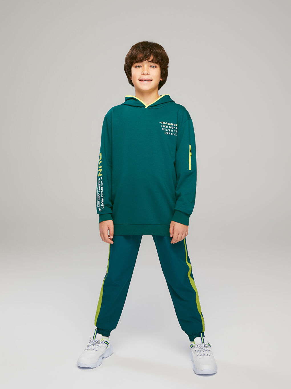 Hooded Printed Long Sleeve Boys' Sweatshirt-3
