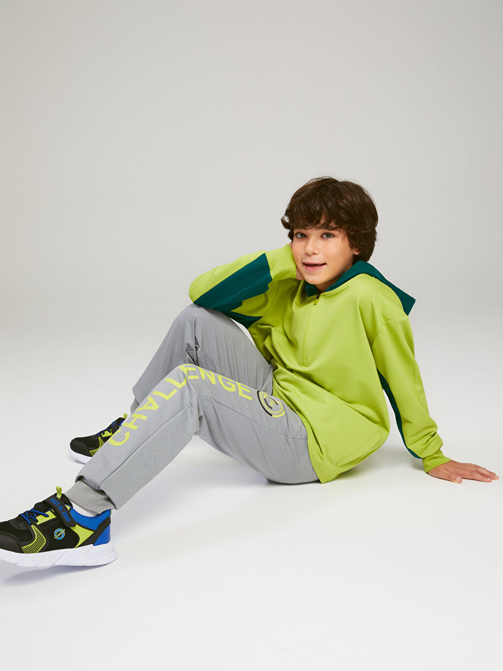 LCW Kids Elastic Waist Printed Boys' Jogger Sweatpants -W28231Z4-GSE