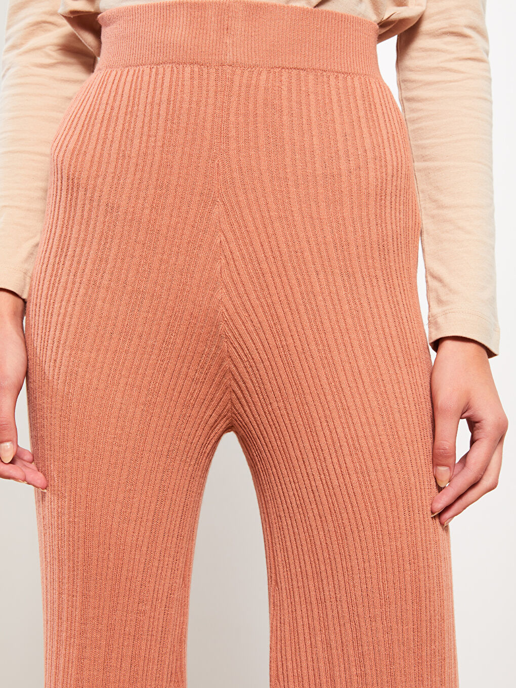LCWAIKIKI Classic Kadın Beli Lastikli Düz Triko Pantolon -W28279Z8-GD9