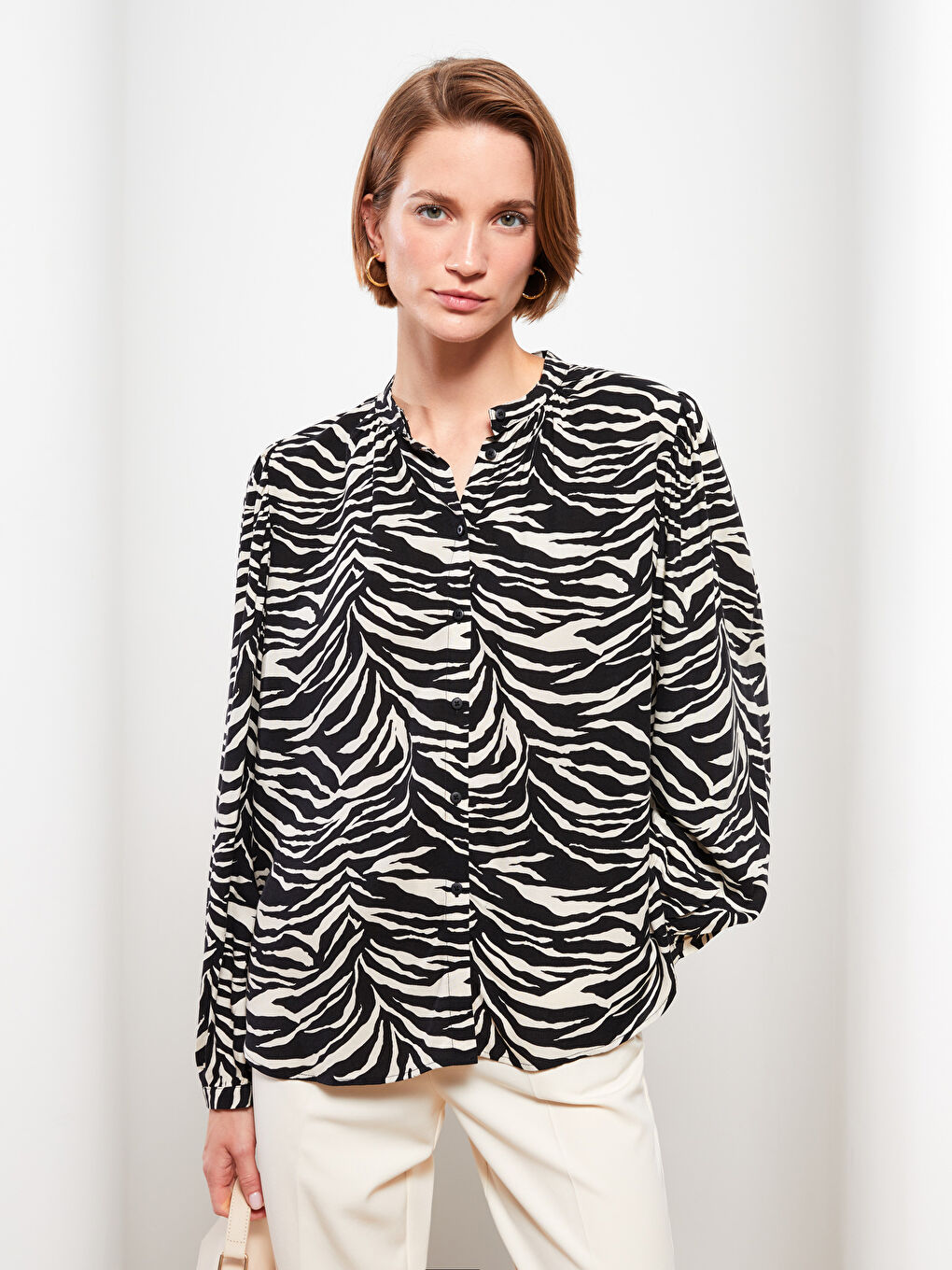 Chemise pour Femmes à Col Rond Imprimée à Manches Longues en Viscose-1