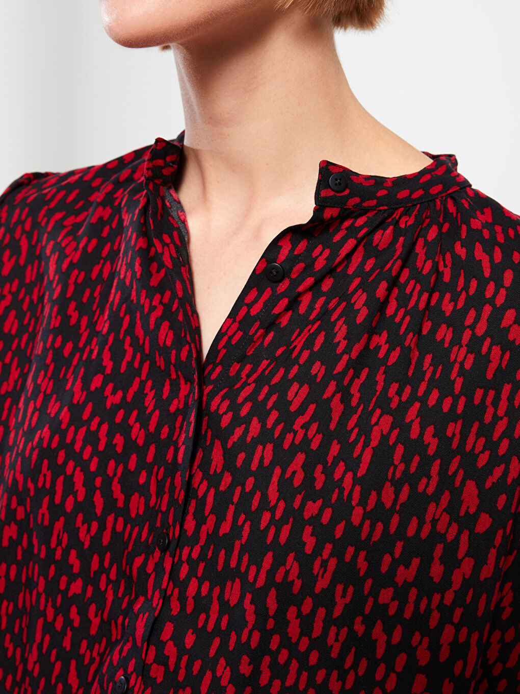 Chemise pour Femmes à Col Rond Imprimée à Manches Longues en Viscose-3