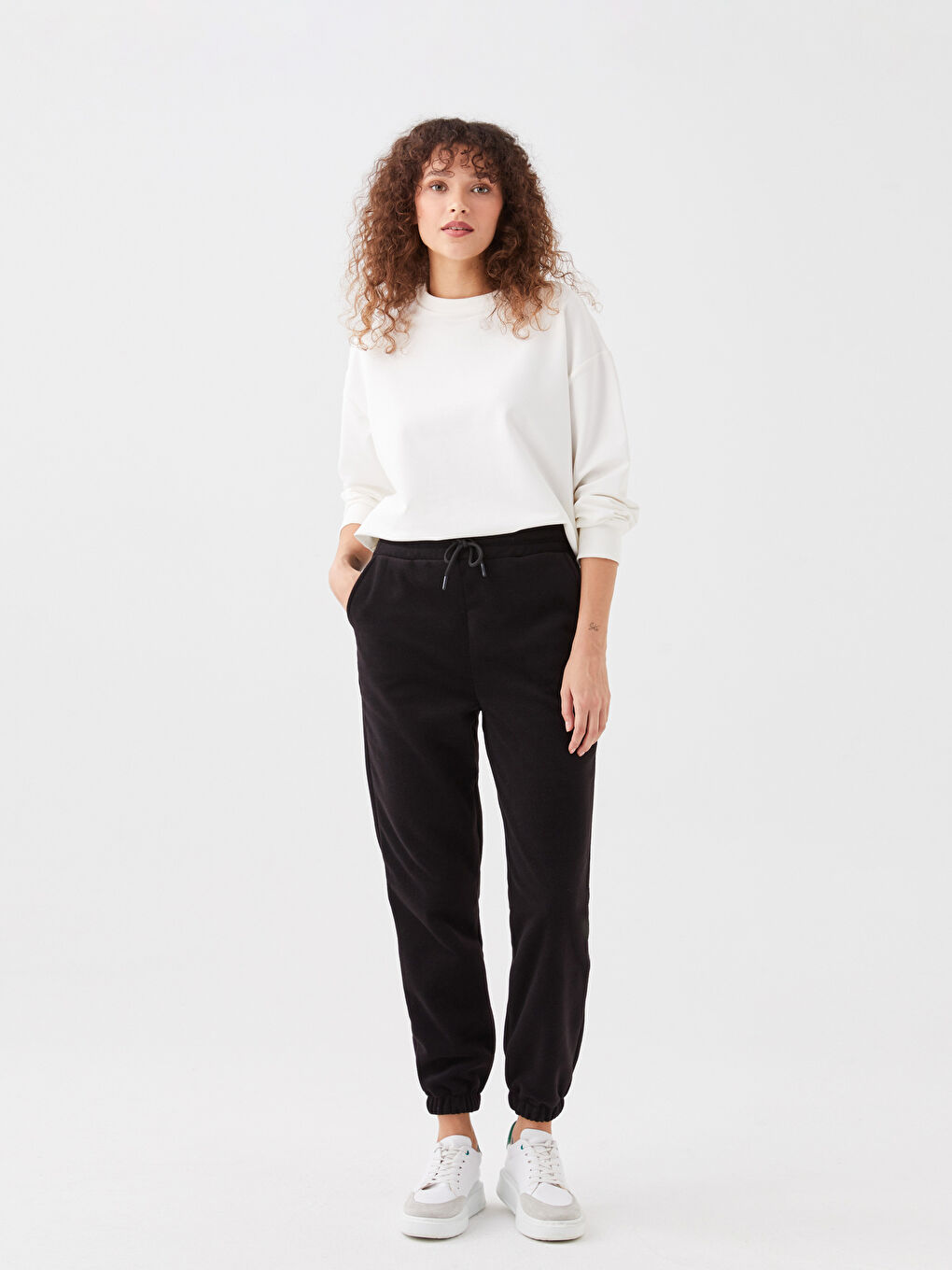 Siyah Beli Lastikli Düz Polar Kadın Jogger Eşofman Altı-1