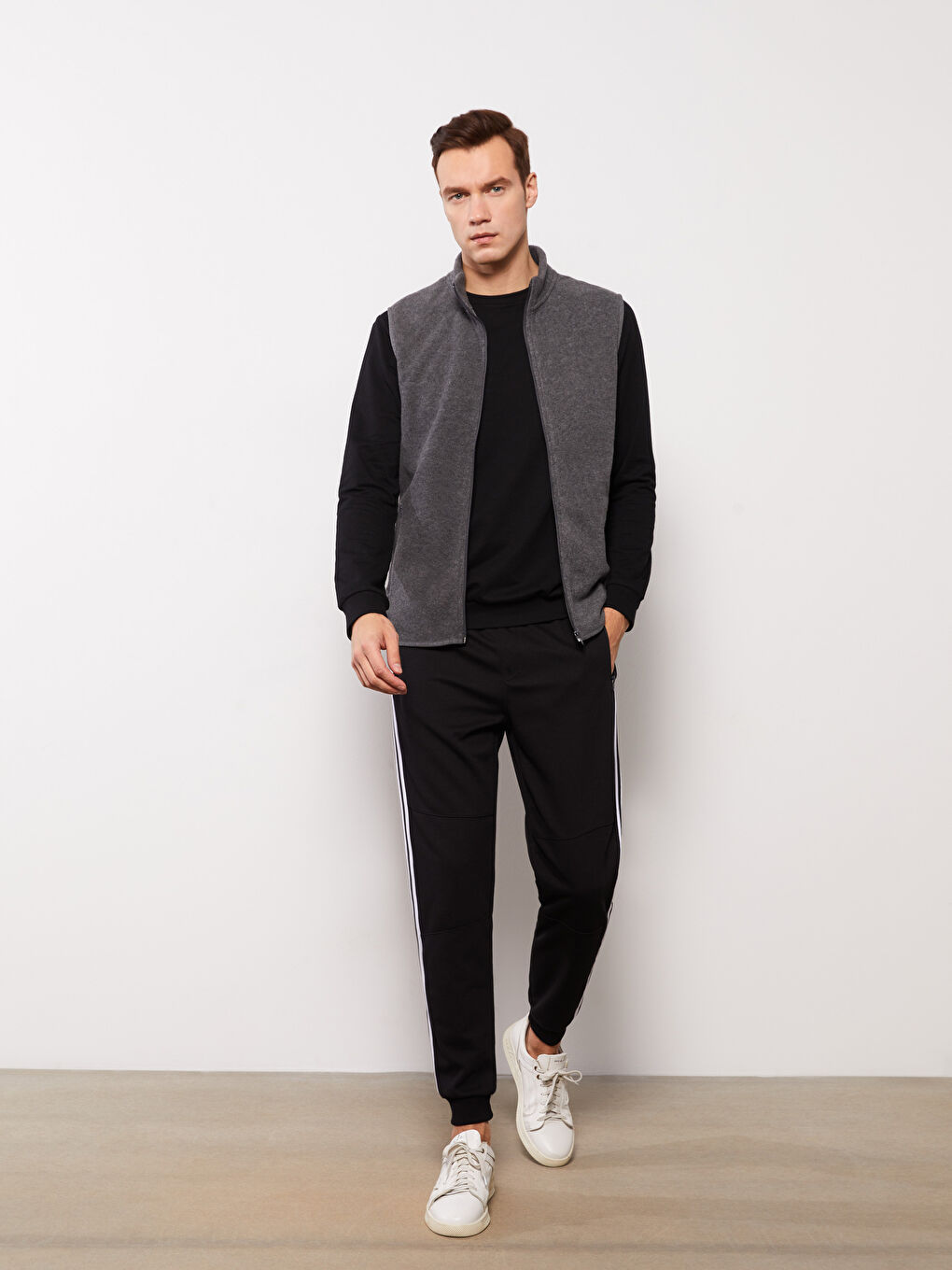 Gilet Polaire à Col Cheminée Coupe Décontractée pour Hommes-2