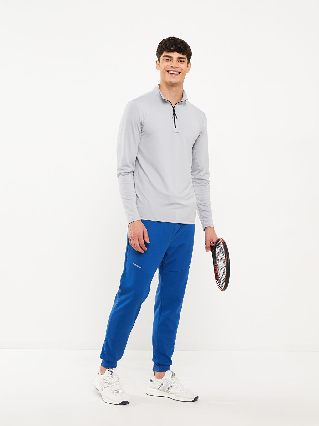 بنطلون رياضي بفتحة عادية للرجال