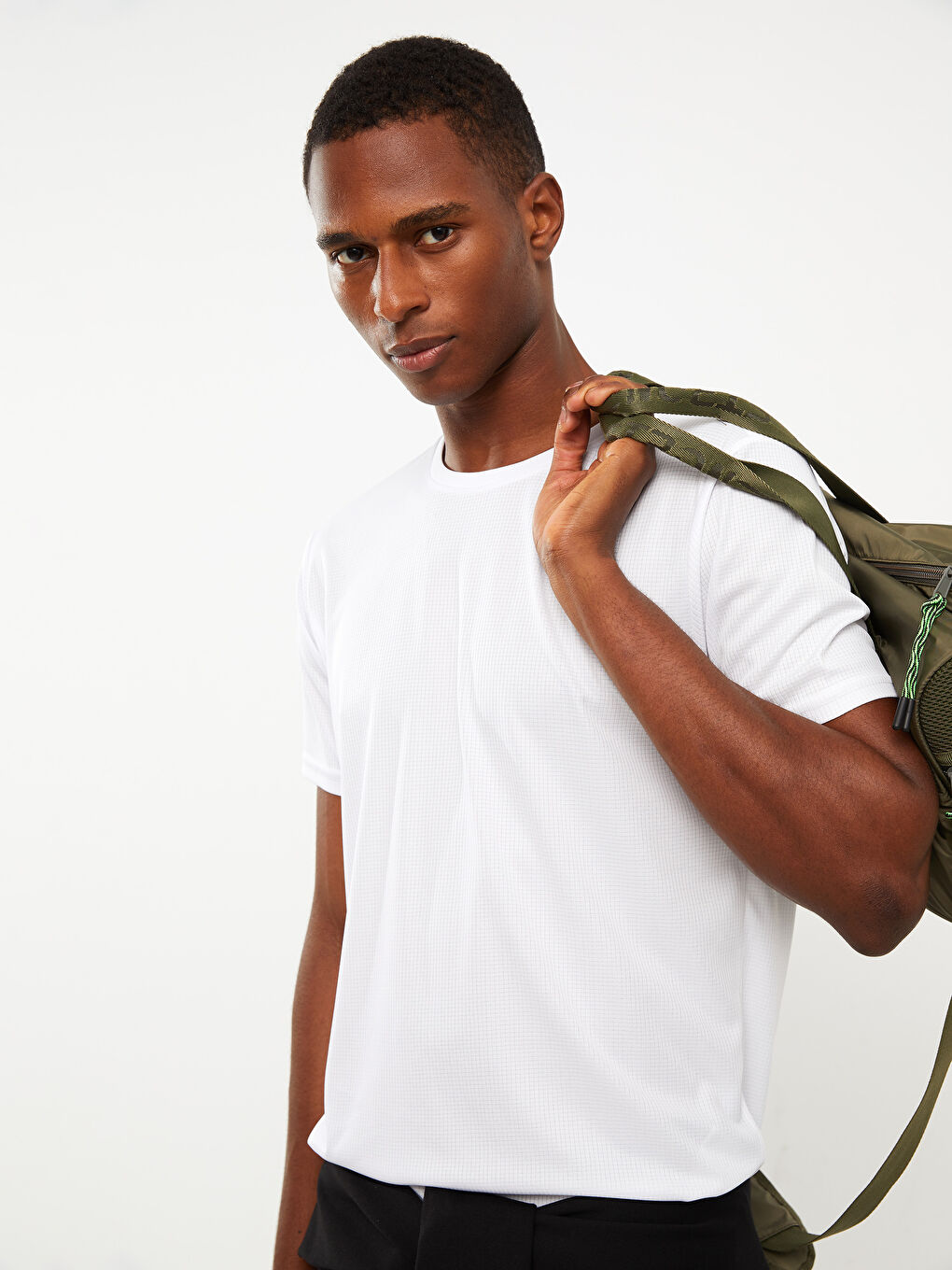 Beyaz Bisiklet Yaka Kısa Kollu Erkek Spor Tişört