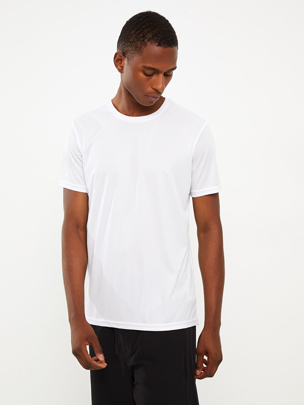 Beyaz Bisiklet Yaka Kısa Kollu Erkek Spor Tişört-1