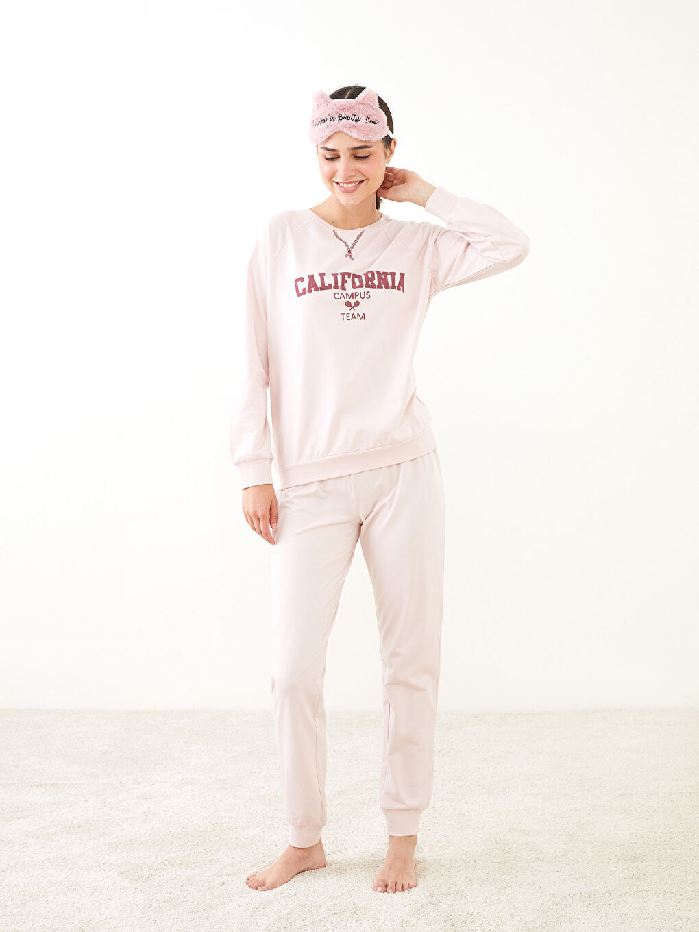 طقم بيجاما قطن كم طويل مطبوع برقبة دائرية للسيدات-1