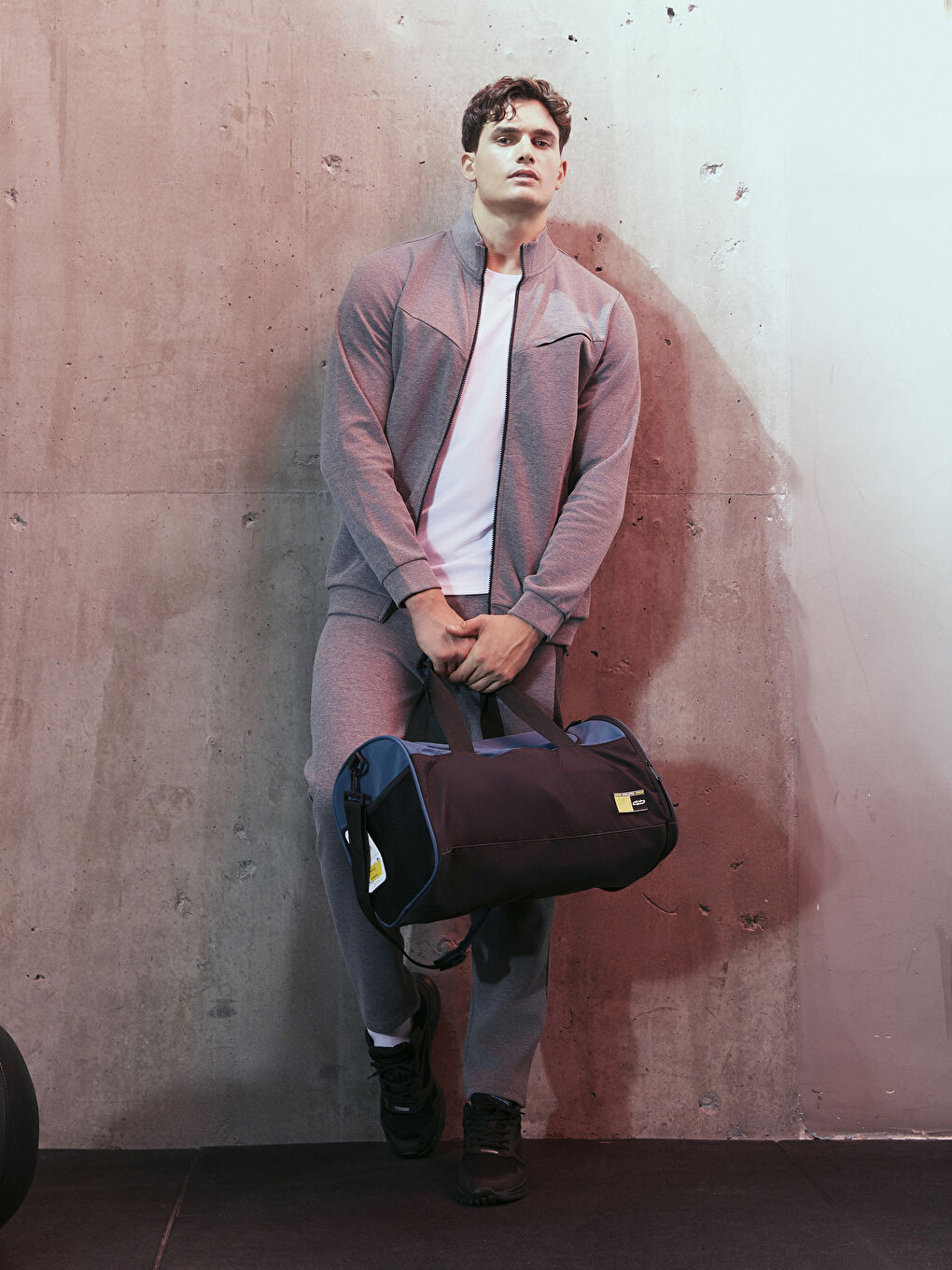 كارديجان رياضي للرجال بياقة قمع بمقاس عادي