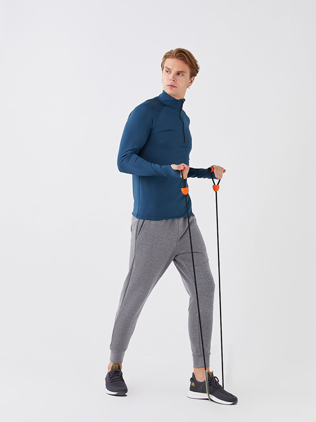 Ерлерге арналған спорттық биік жағалы ұзын жеңді принтті свитшот-2