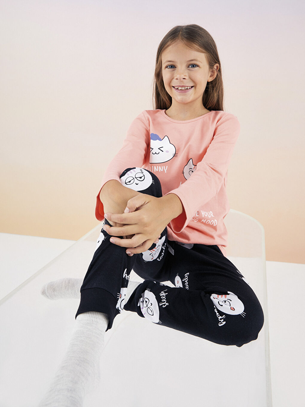 Mercan Bisiklet Yaka Baskılı Uzun Kollu Kız Çocuk Pijama Takımı-4