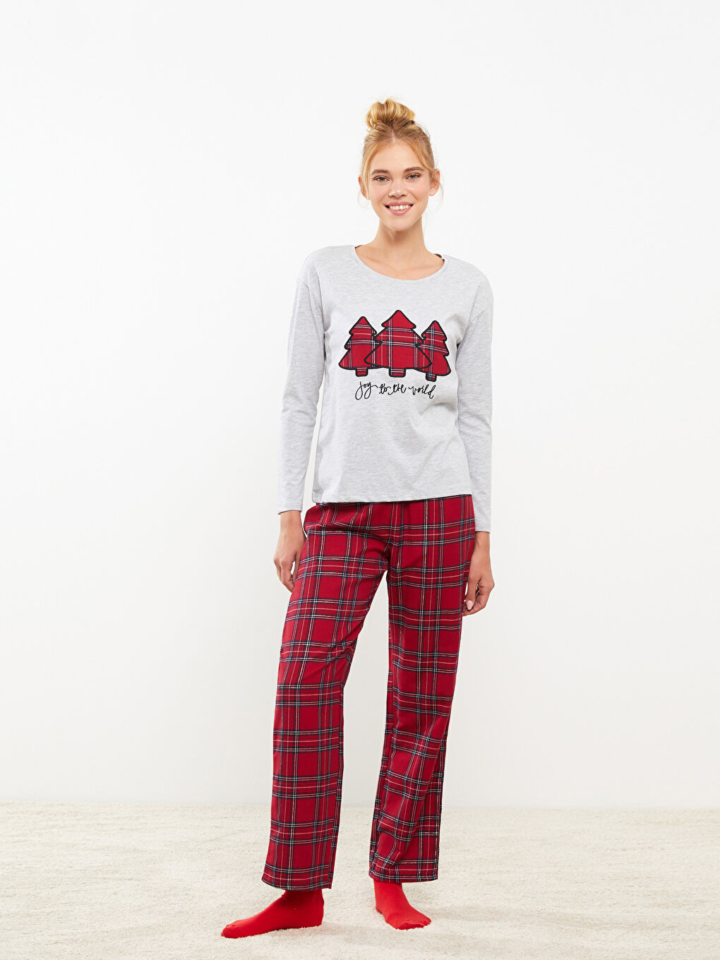 Crew Neck New Year Themed Long Sleeve Poplin Women's Pajama Set -W28605Z8-LPA