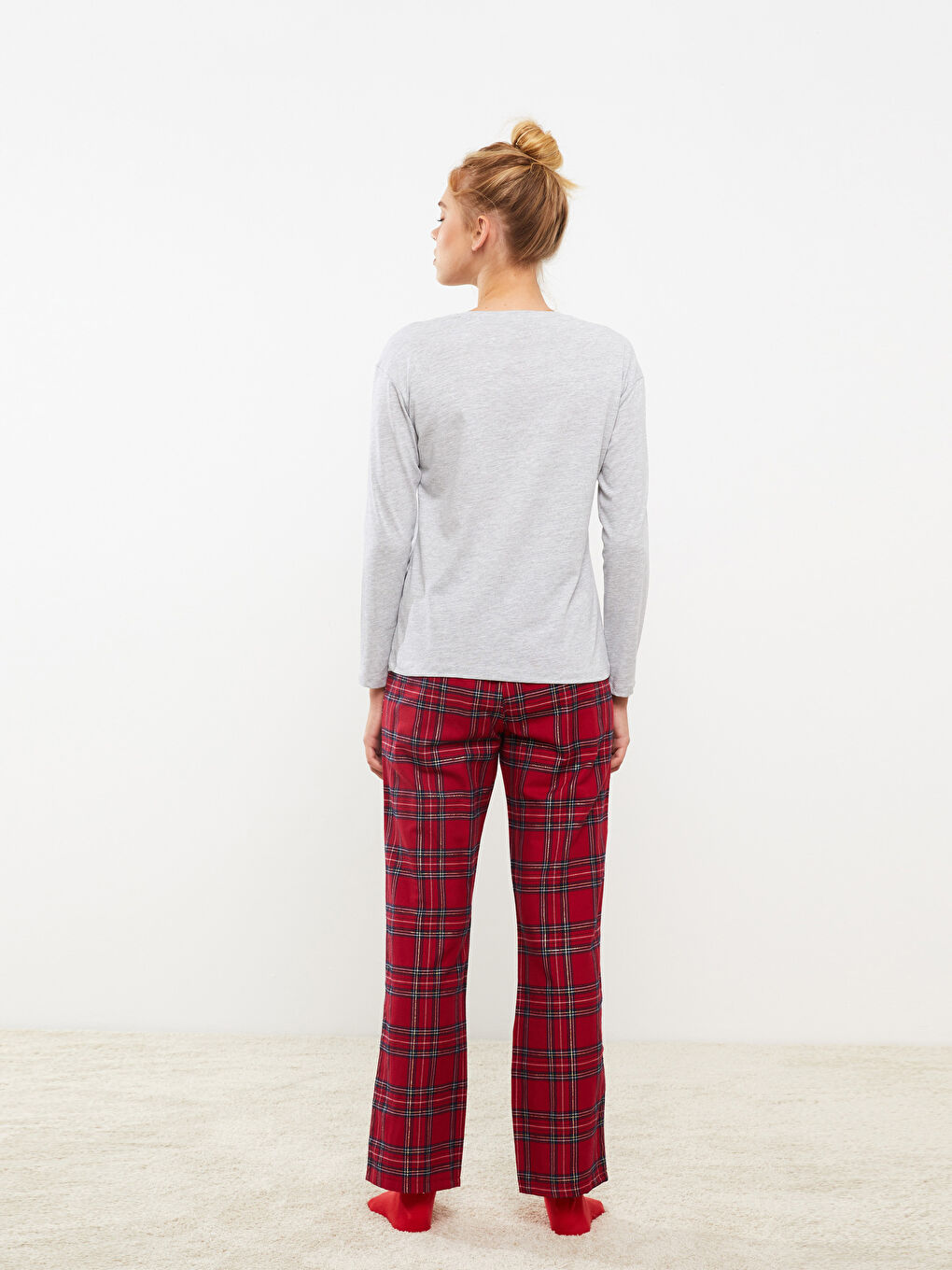 Crew Neck New Year Themed Long Sleeve Poplin Women's Pajama Set -W28605Z8-LPA