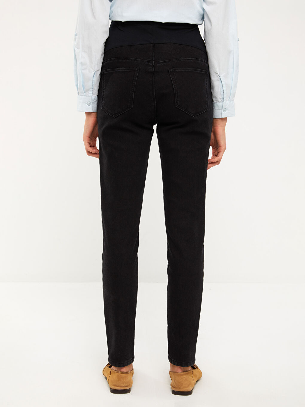 LCWAIKIKI Maternity Slim Fit Regular Pocket Detailed Maternity Rodeo Denim Trousers with Over-bump Waistband -W28614Z8-326