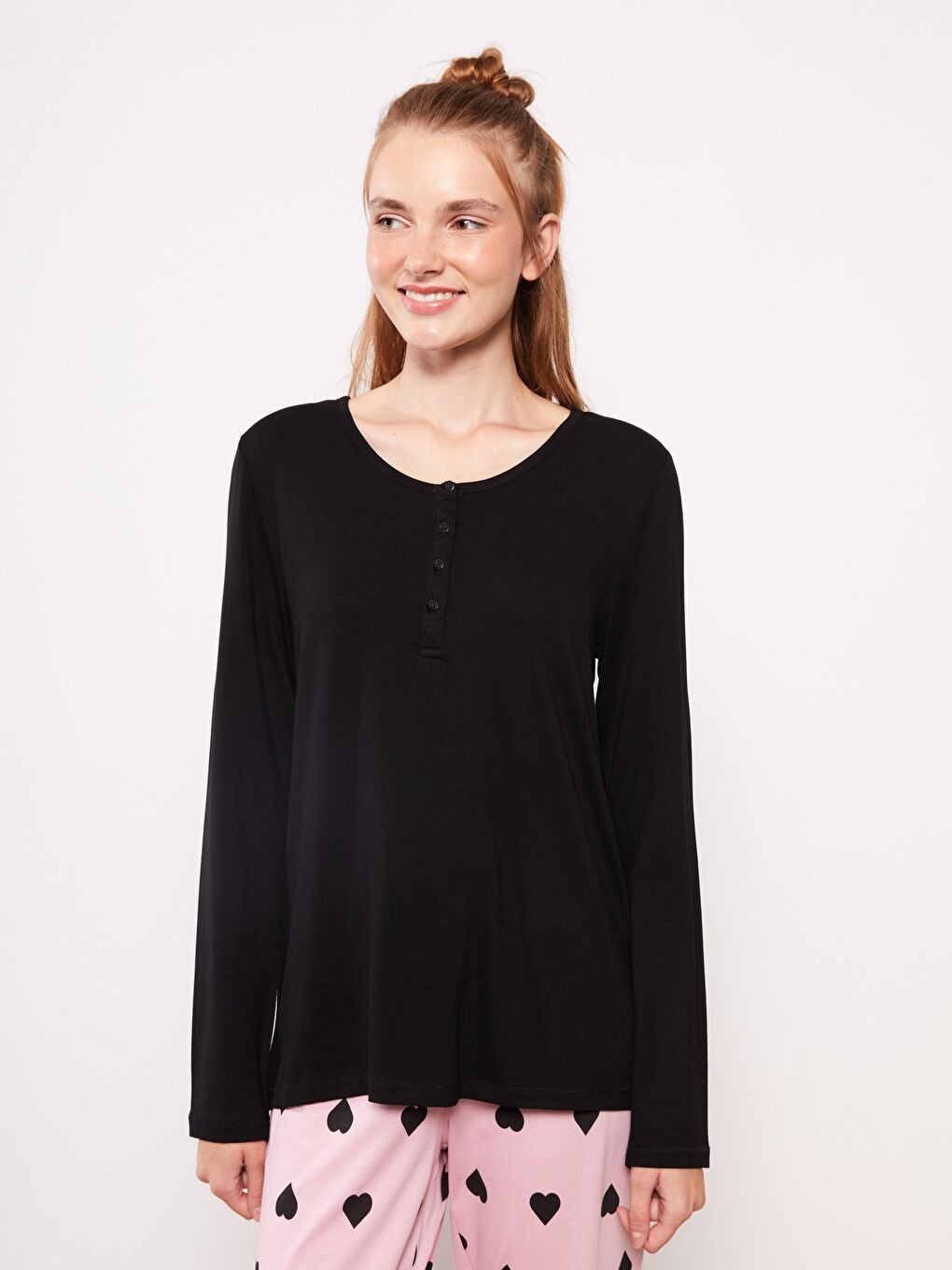 Siyah Bisiklet Yaka Düz Uzun Kollu Kadın Pijama Üst-1