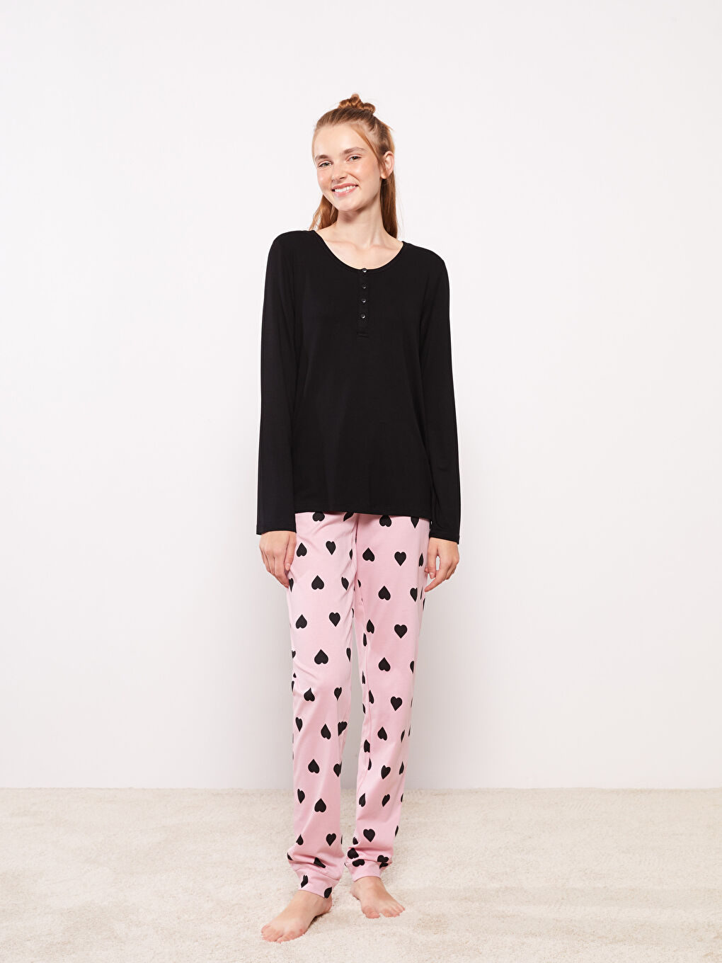 Siyah Bisiklet Yaka Düz Uzun Kollu Kadın Pijama Üst-3