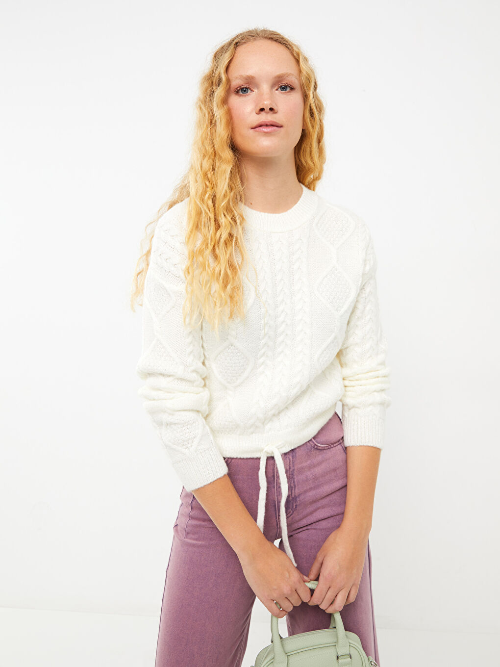 Ekru Bisiklet Yaka Kendinden Desenli Uzun Kollu Kadın Triko Kazak