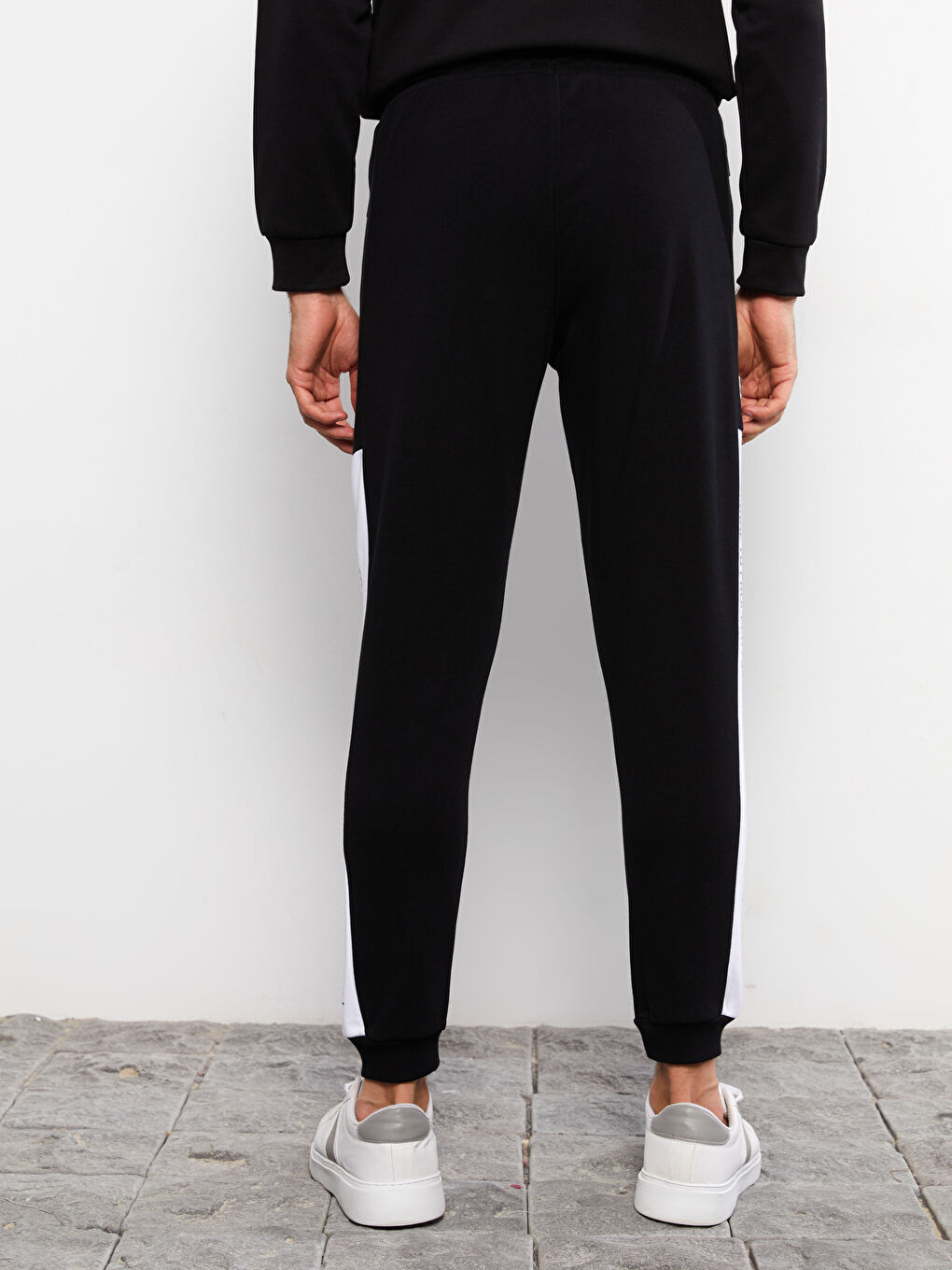 Slim Fit Printed Men's Jogger Sweatpants-4