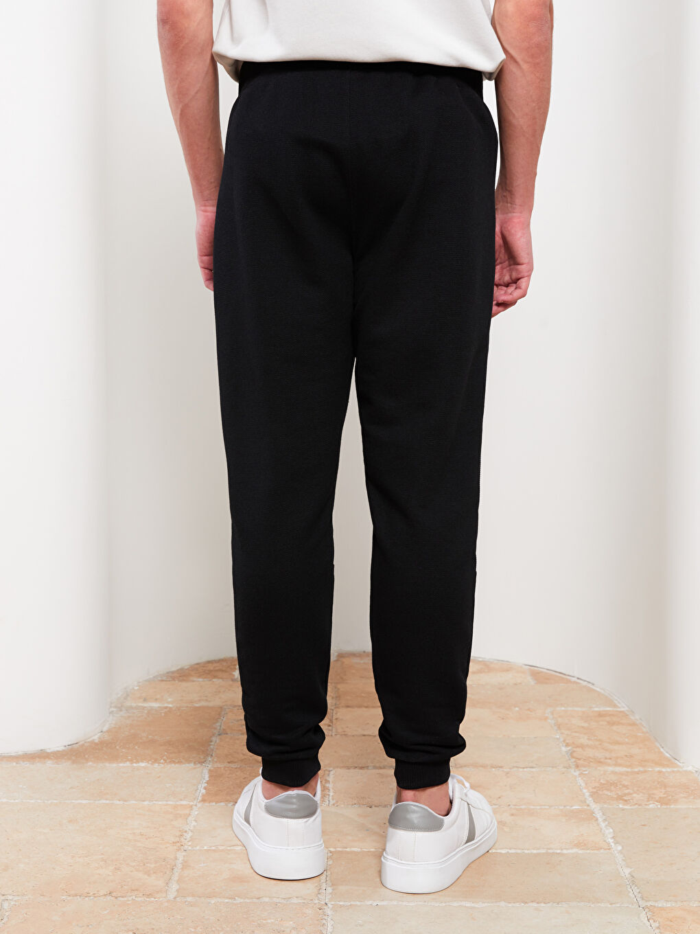 بنطلون رياضي رفيع للرجال-4