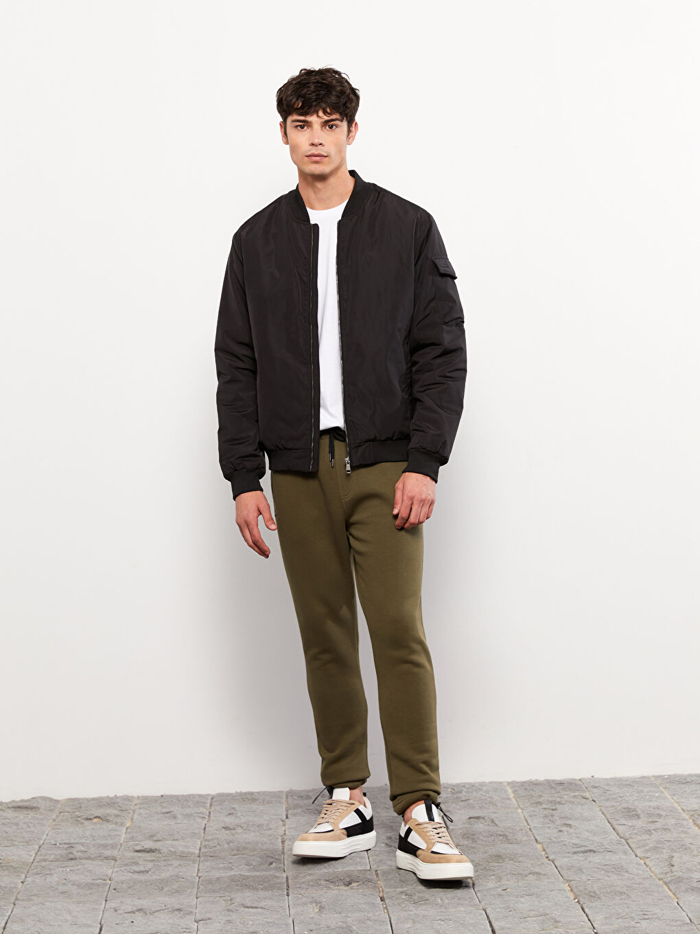 بنطلون رياضي رجالي تخين بقصة ضيقة-1