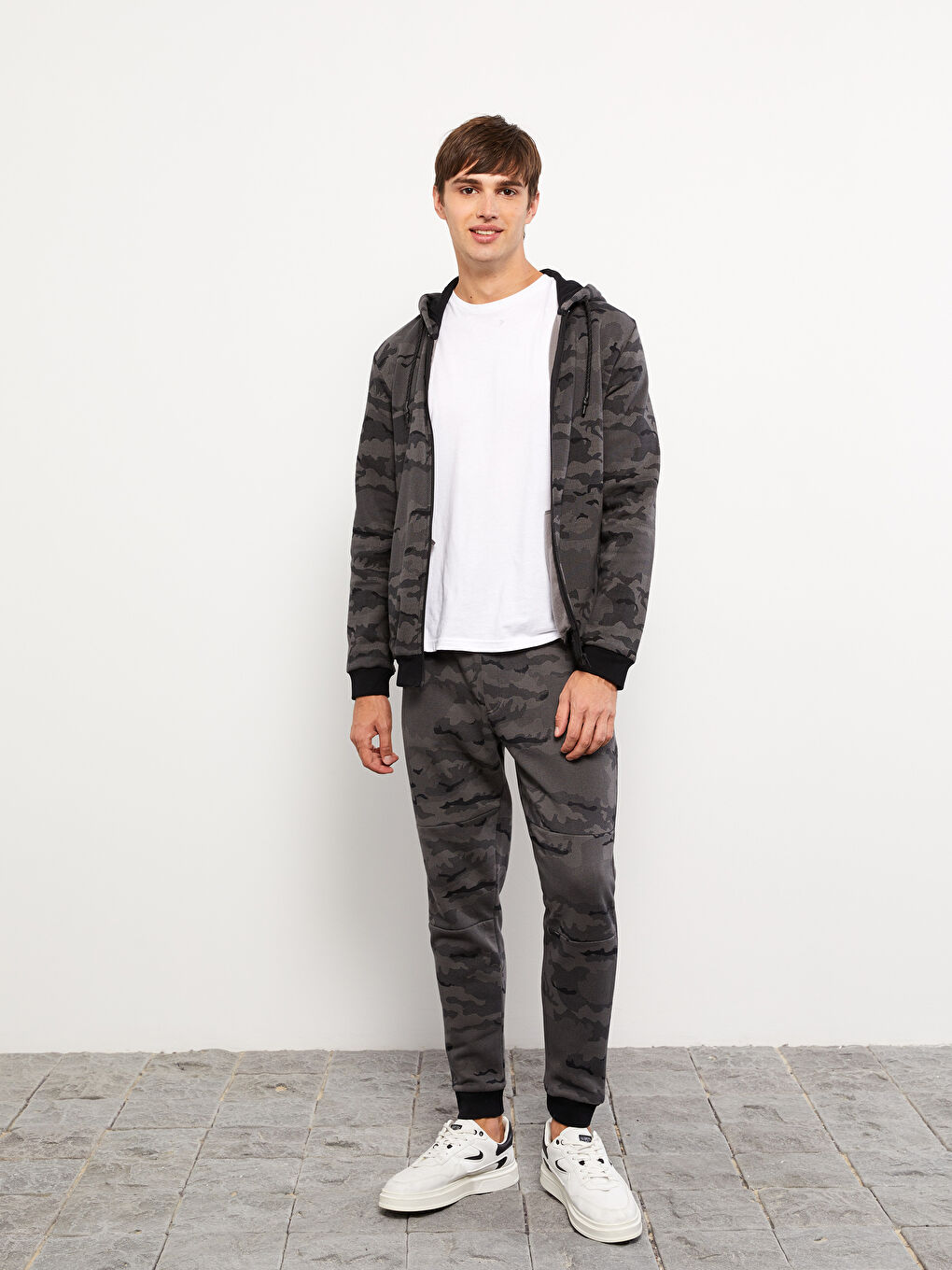 Тар пішім ерлерге арналған қалың джоггер спорттық шалбары-1