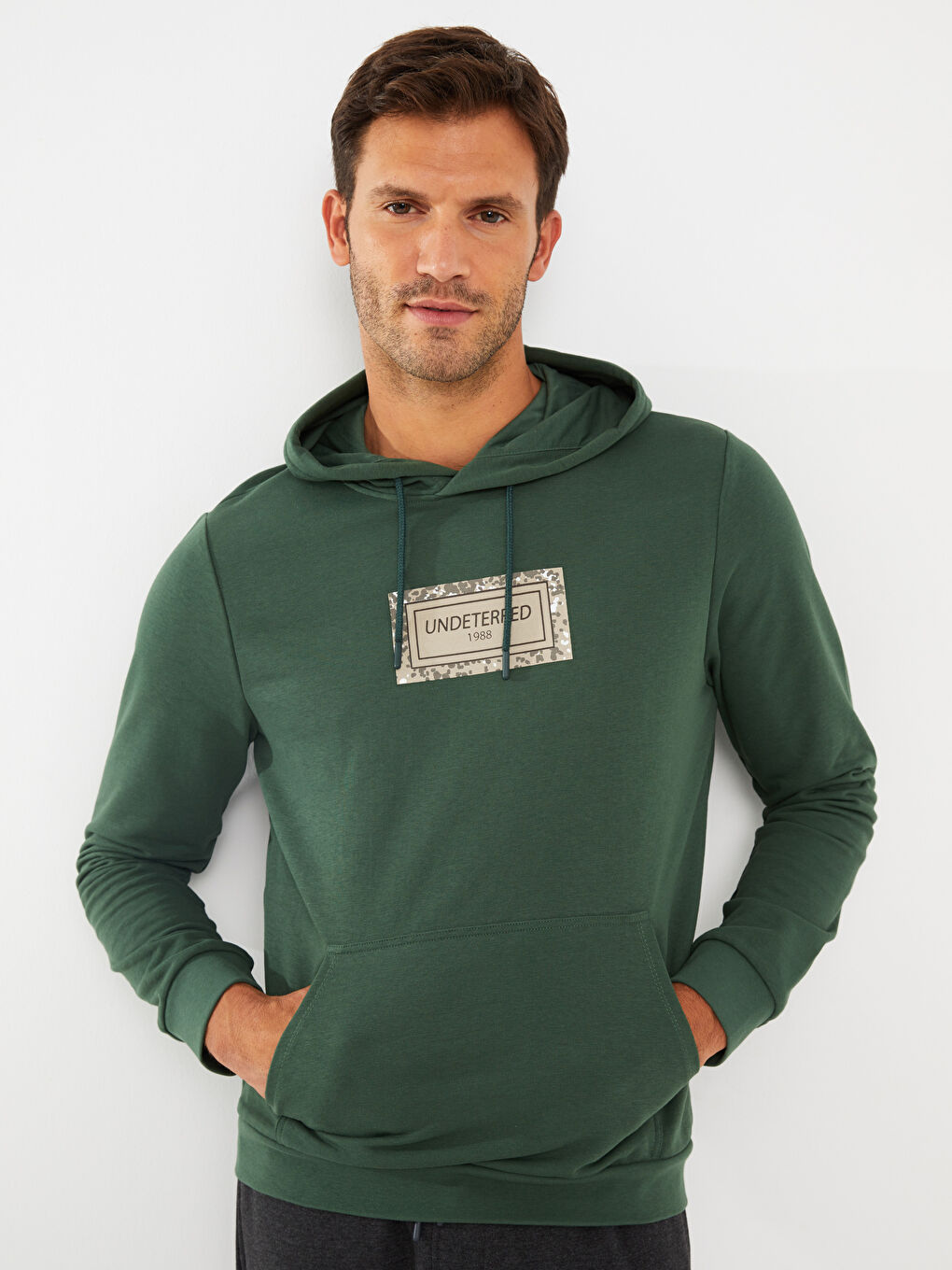 LCWAIKIKI Classic Yeşil Uzun Kollu Baskılı Erkek Kalın Hoodie