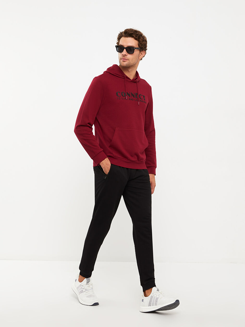 LCWAIKIKI Classic Bordo Uzun Kollu Baskılı Erkek Kalın Hoodie