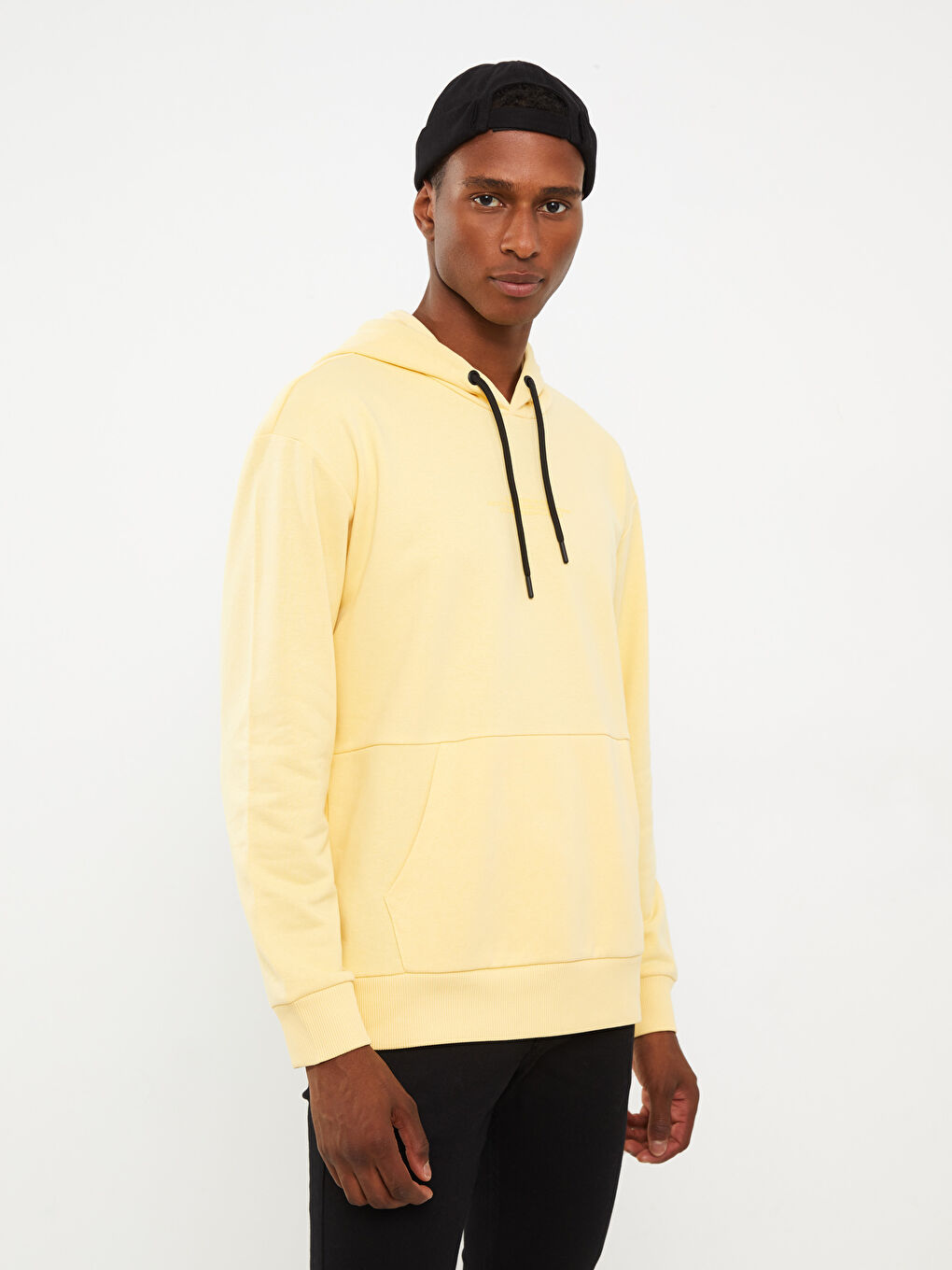 LCW Casual Sarı Uzun Kollu Baskılı Erkek Hoodie - 1