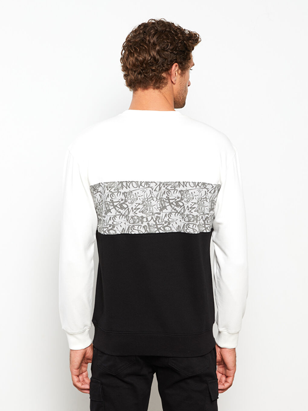 Siyah Bisiklet Yaka Uzun Kollu Renk Bloklu Erkek Sweatshirt-4