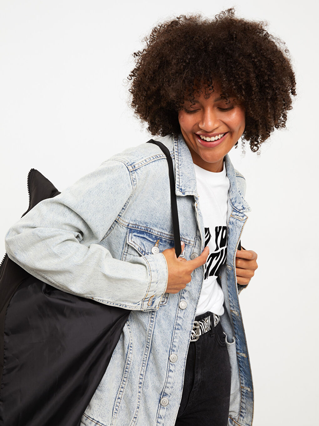 Siyah Kapüşonlu Kapitone Kadın Şişme Mont-6