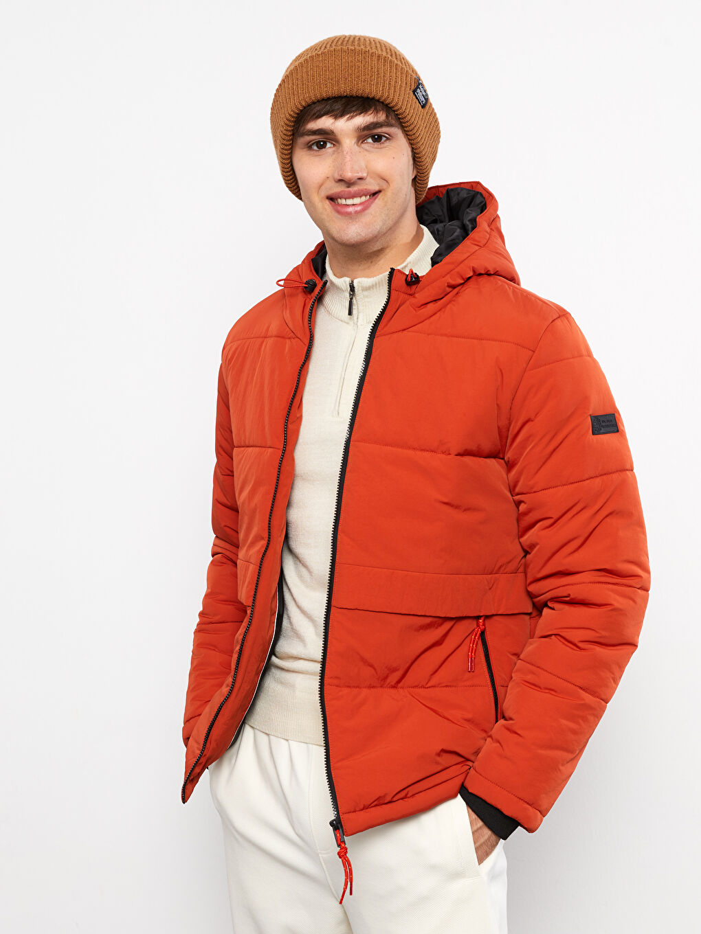 Turuncu Standart Kalıp Kapüşonlu Erkek Şişme Mont