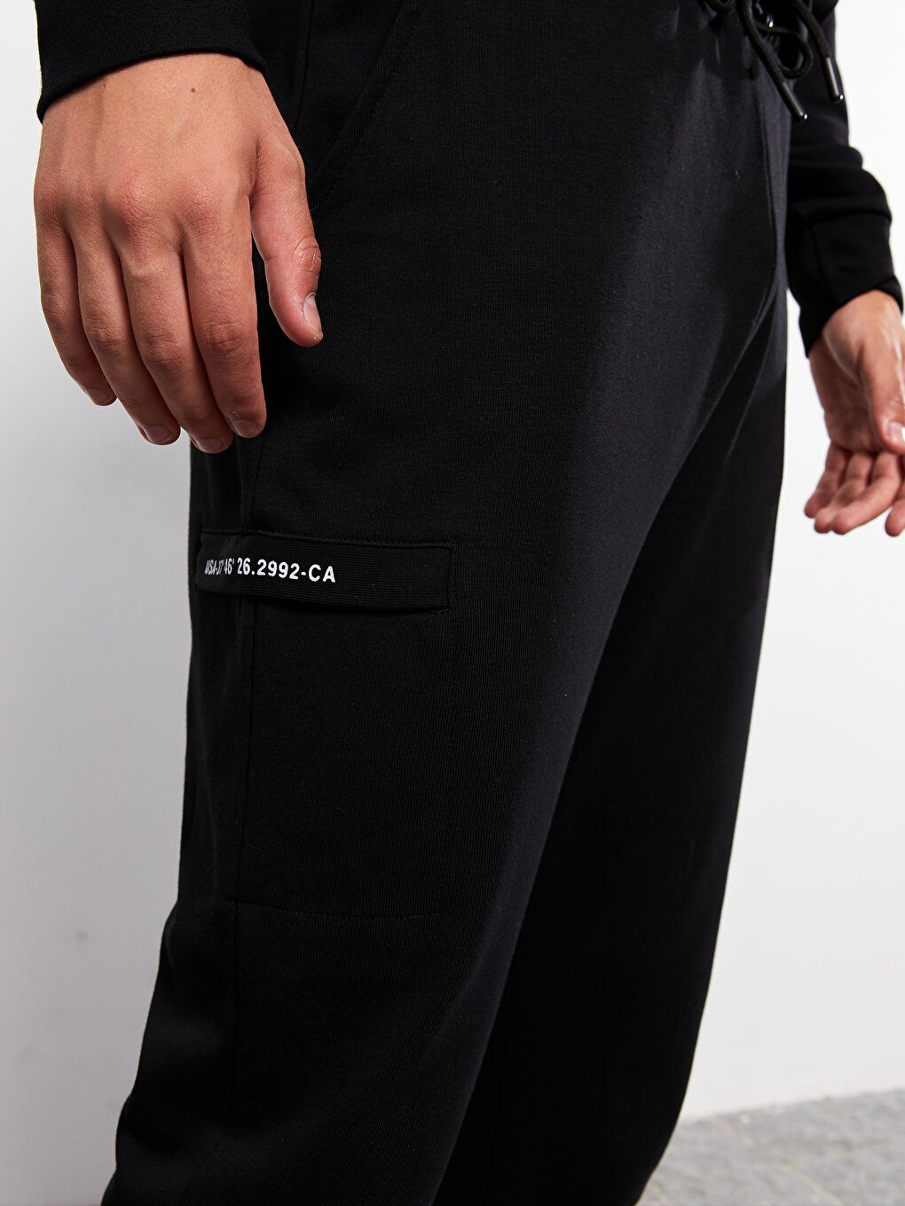 Siyah Rahat Kalıp Erkek Jogger Eşofman Altı-2