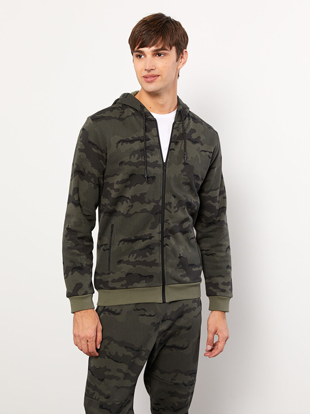 Standard Pattern Hooded Men's Thick Sports Cardigan-1