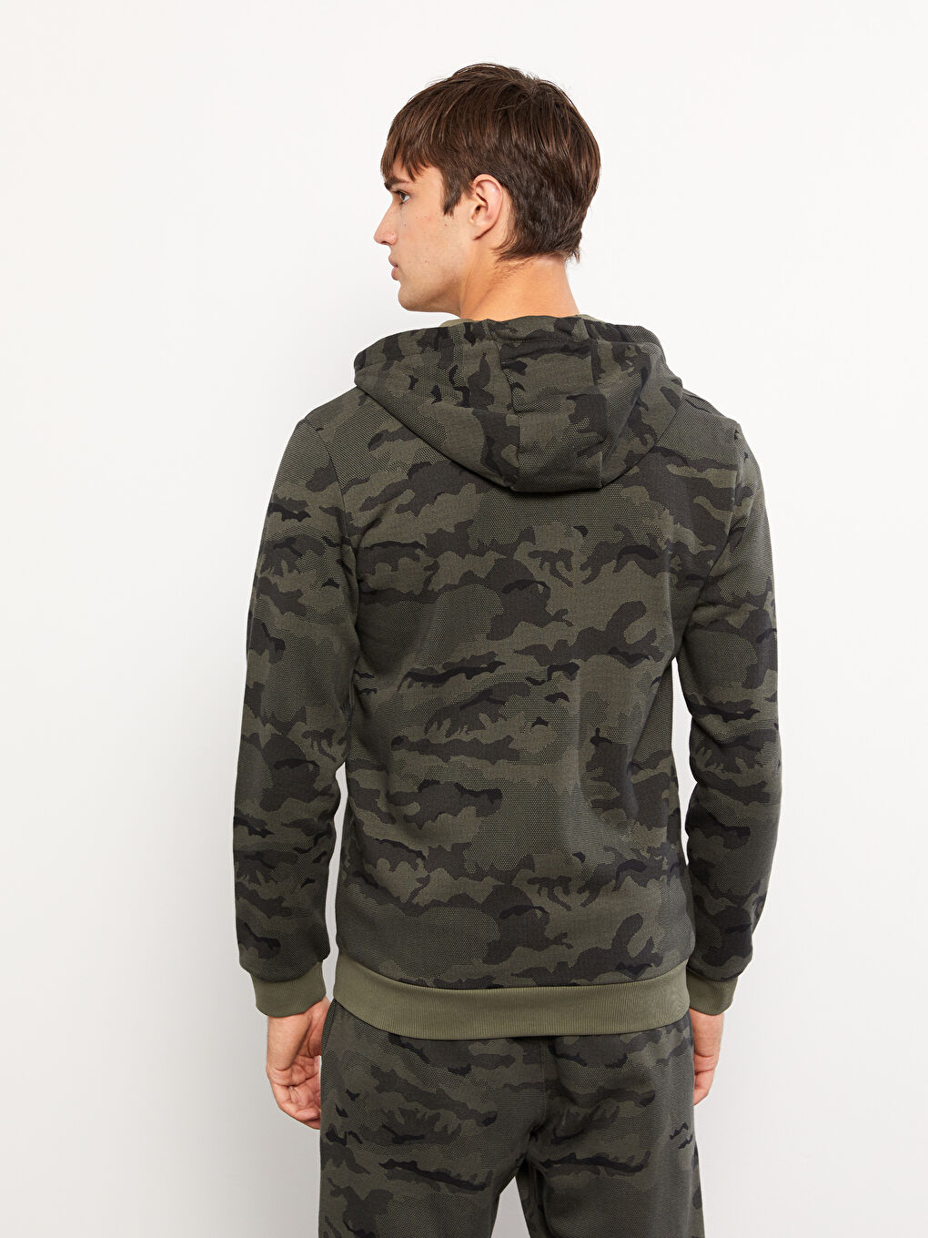 Standard Pattern Hooded Men's Thick Sports Cardigan-4