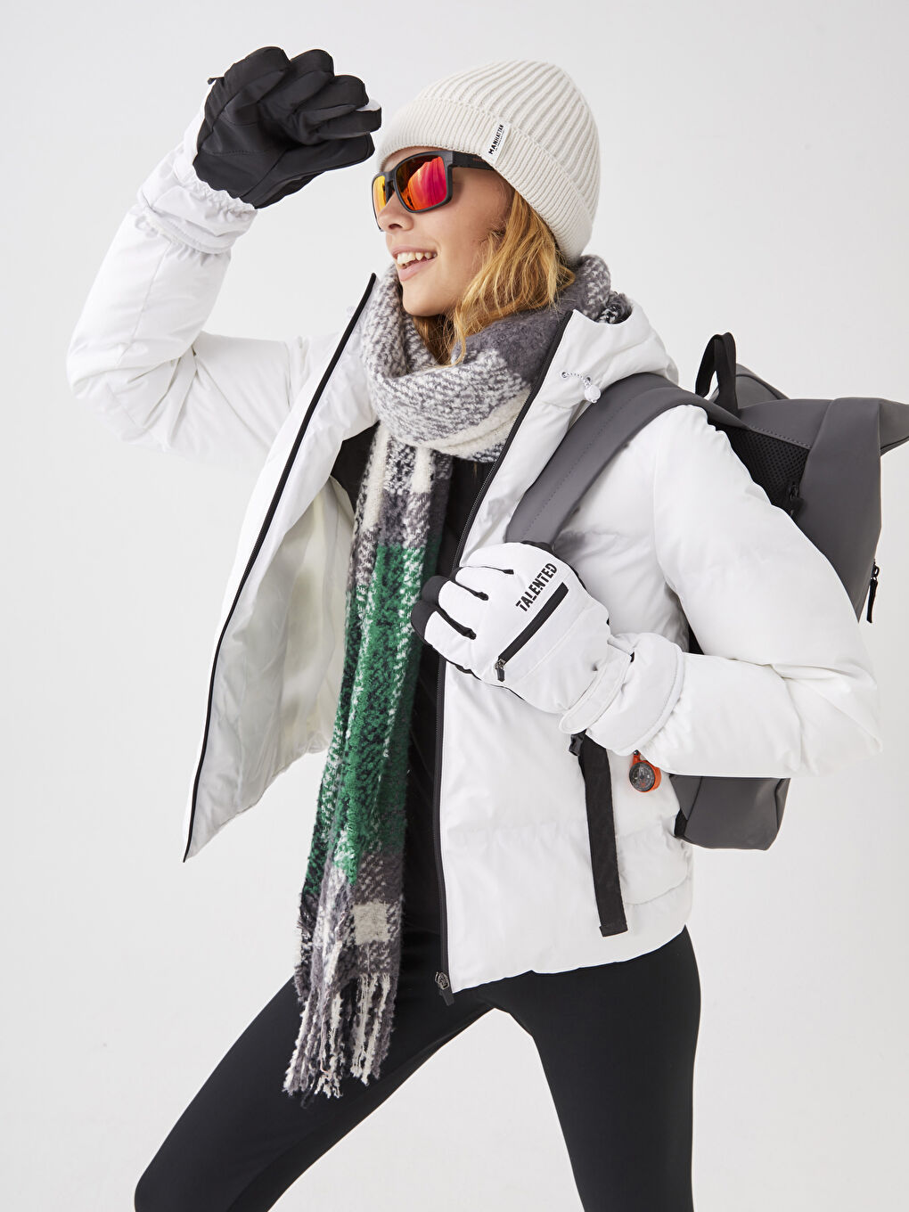LCW OUTDOOR Women's Hooded Plain Puffer Coat -W28865Z8-RVK