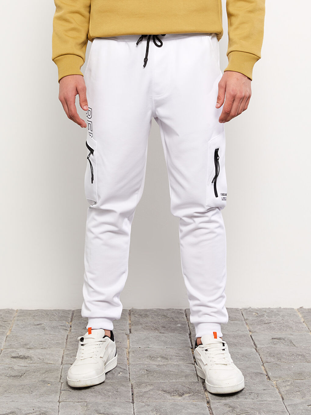 LCW Casual Buxe Beyazı Slim Fit Erkek Jogger Eşofman Altı - 2