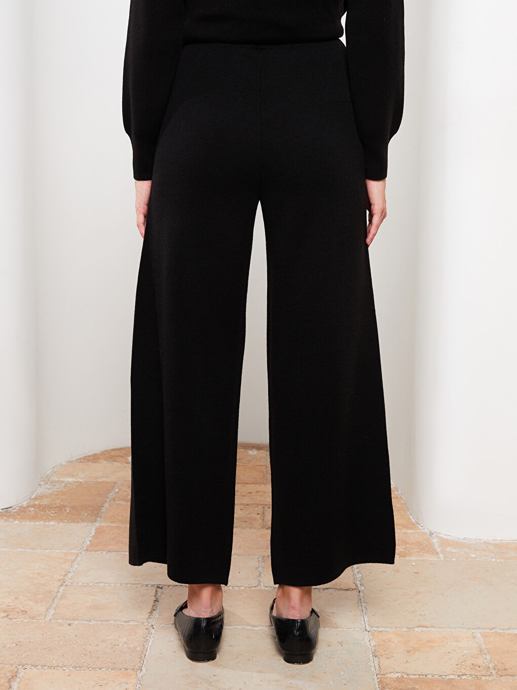 Women's Elasticated Waist Plain Knitwear Trousers-4