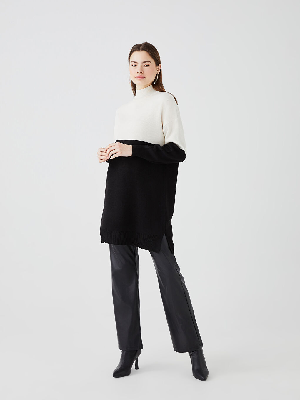 Siyah Yarım Balıkçı Yaka Renk Bloklu Uzun Kollu Kadın Triko Tunik-2