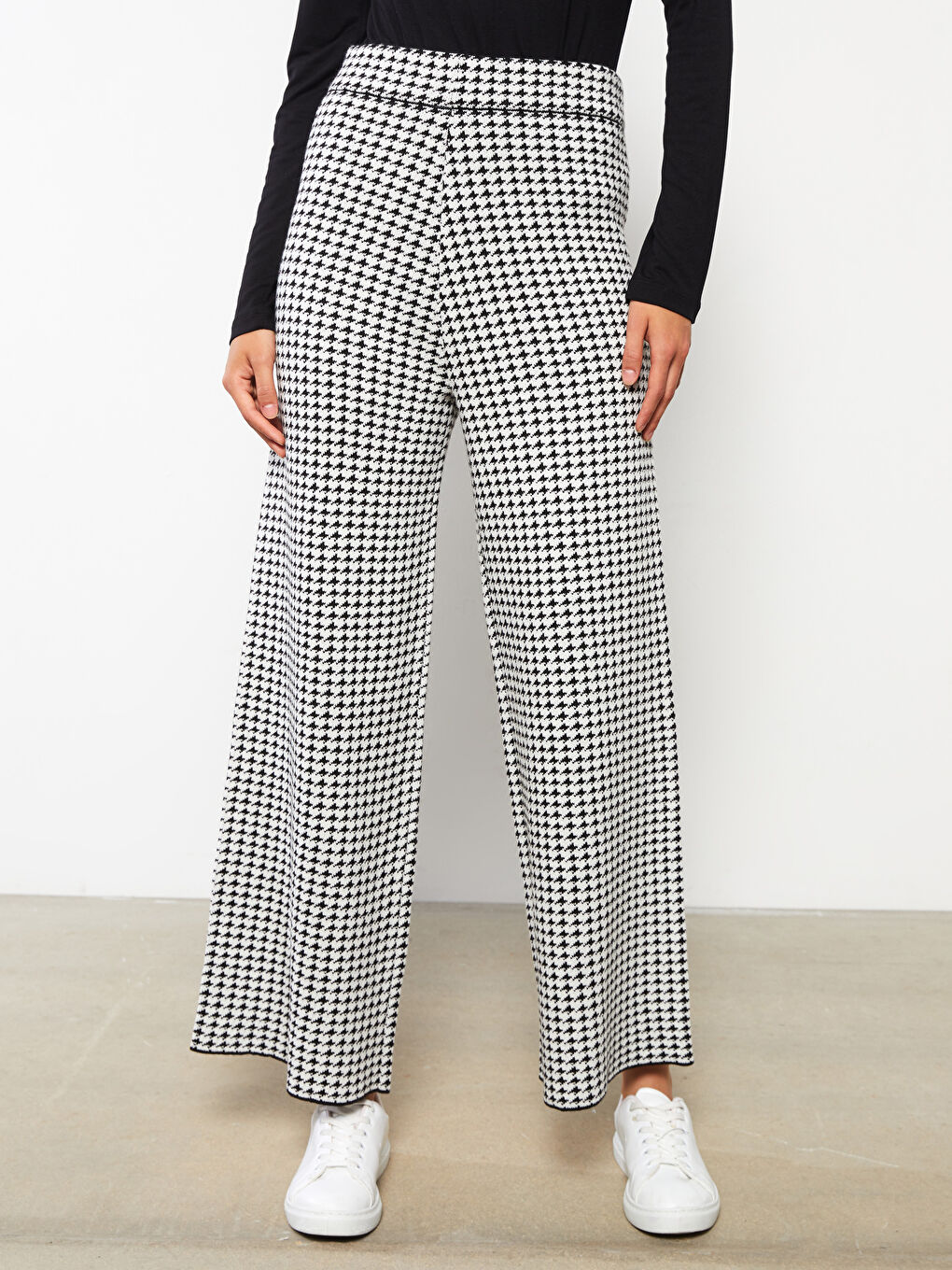 Elasticated Waist Plaid Women's Trousers-2