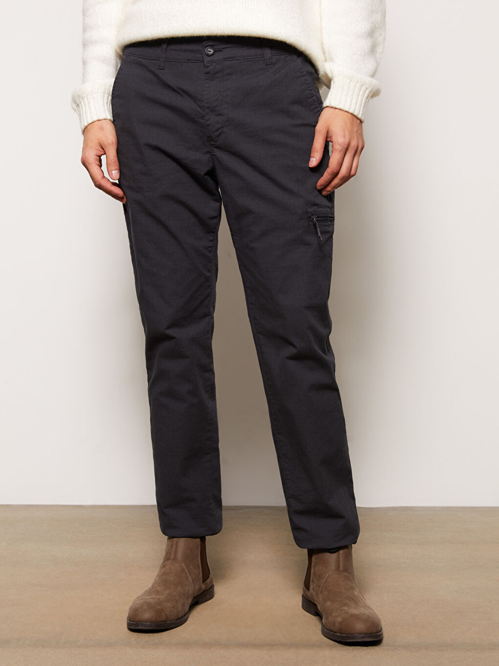 LCWAIKIKI Classic Antrasit Standart Kalıp Gabardin Erkek Chino Pantolon - 3