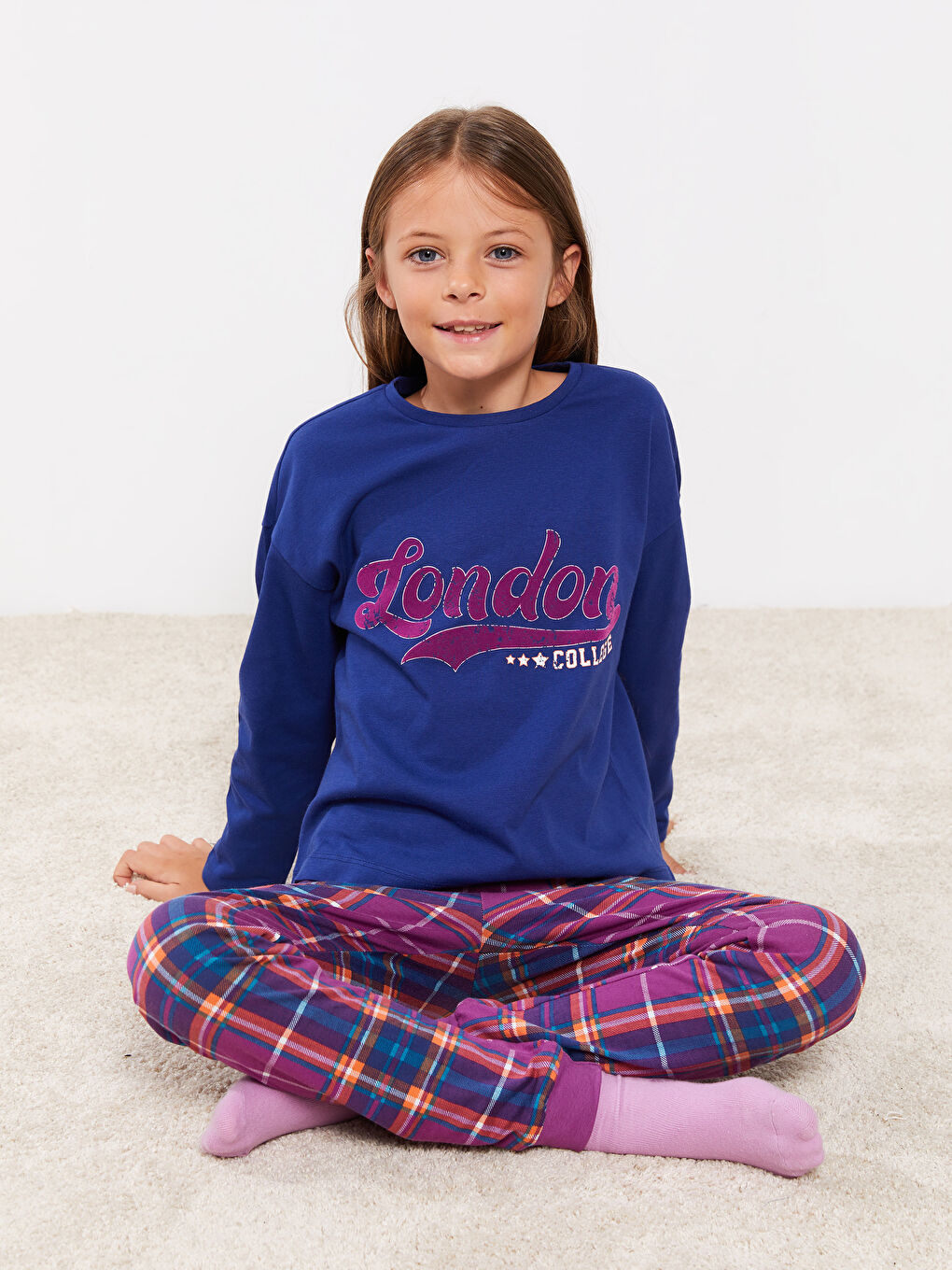 Crew Neck Printed Long Sleeve Girls' Pyjama Set-1