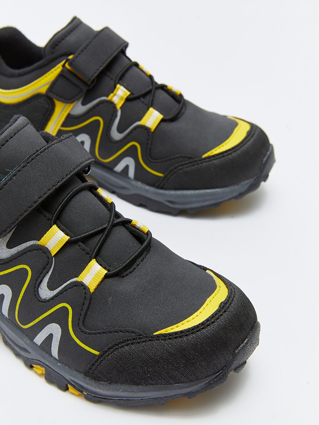 Siyah Baskılı Bağcık ve Cırt Cırtlı Erkek Çocuk Trekking Ayakkabı-2