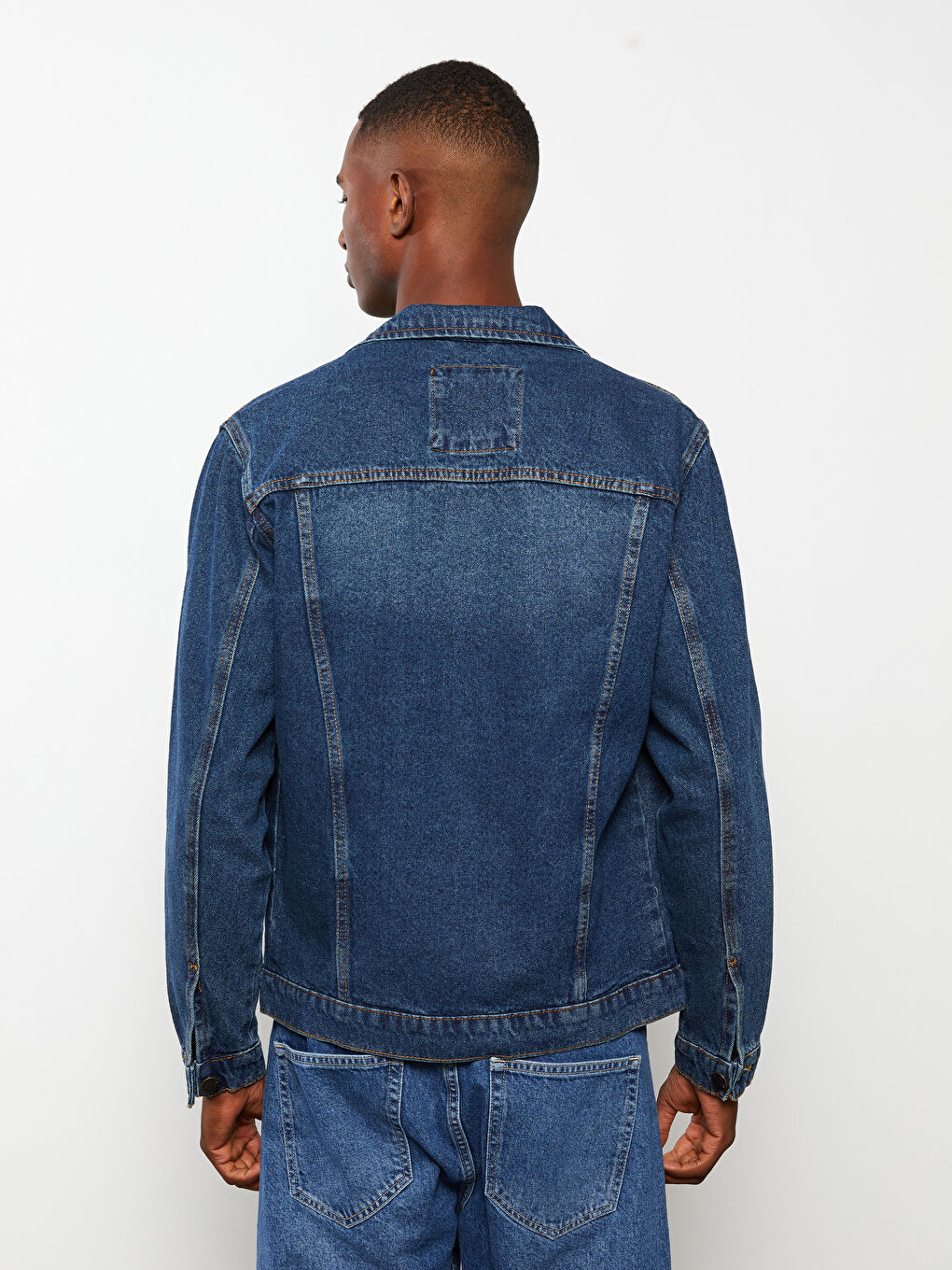 Standard Fit Men's Denim Jacket-4