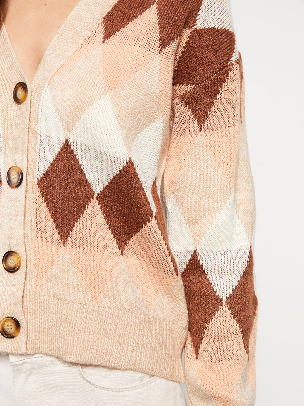 Kahverengi V Yaka Desenli Kadın Triko Hırka-3