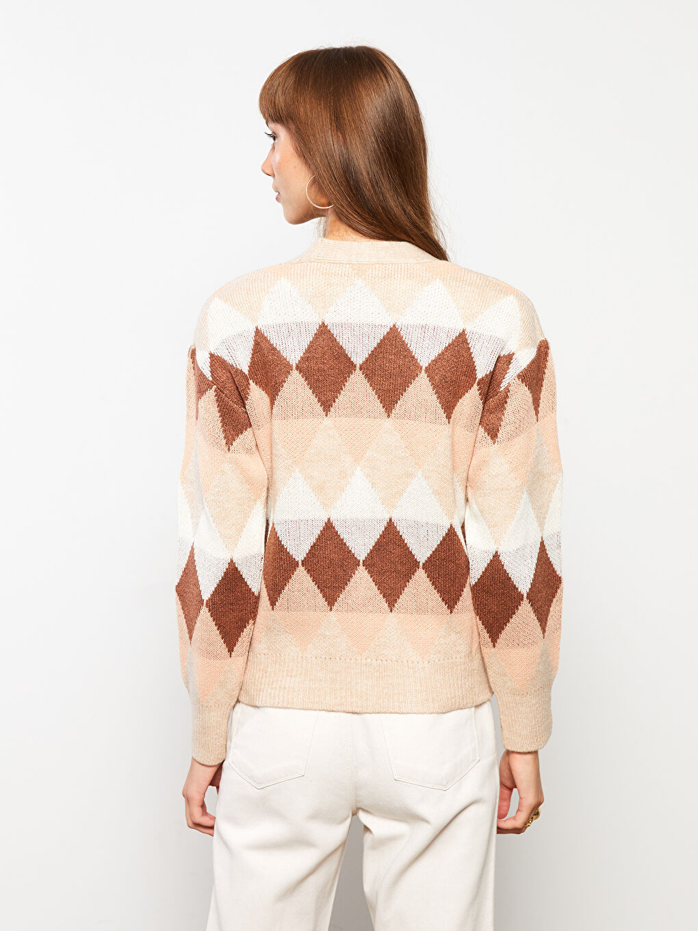 Kahverengi V Yaka Desenli Kadın Triko Hırka-4