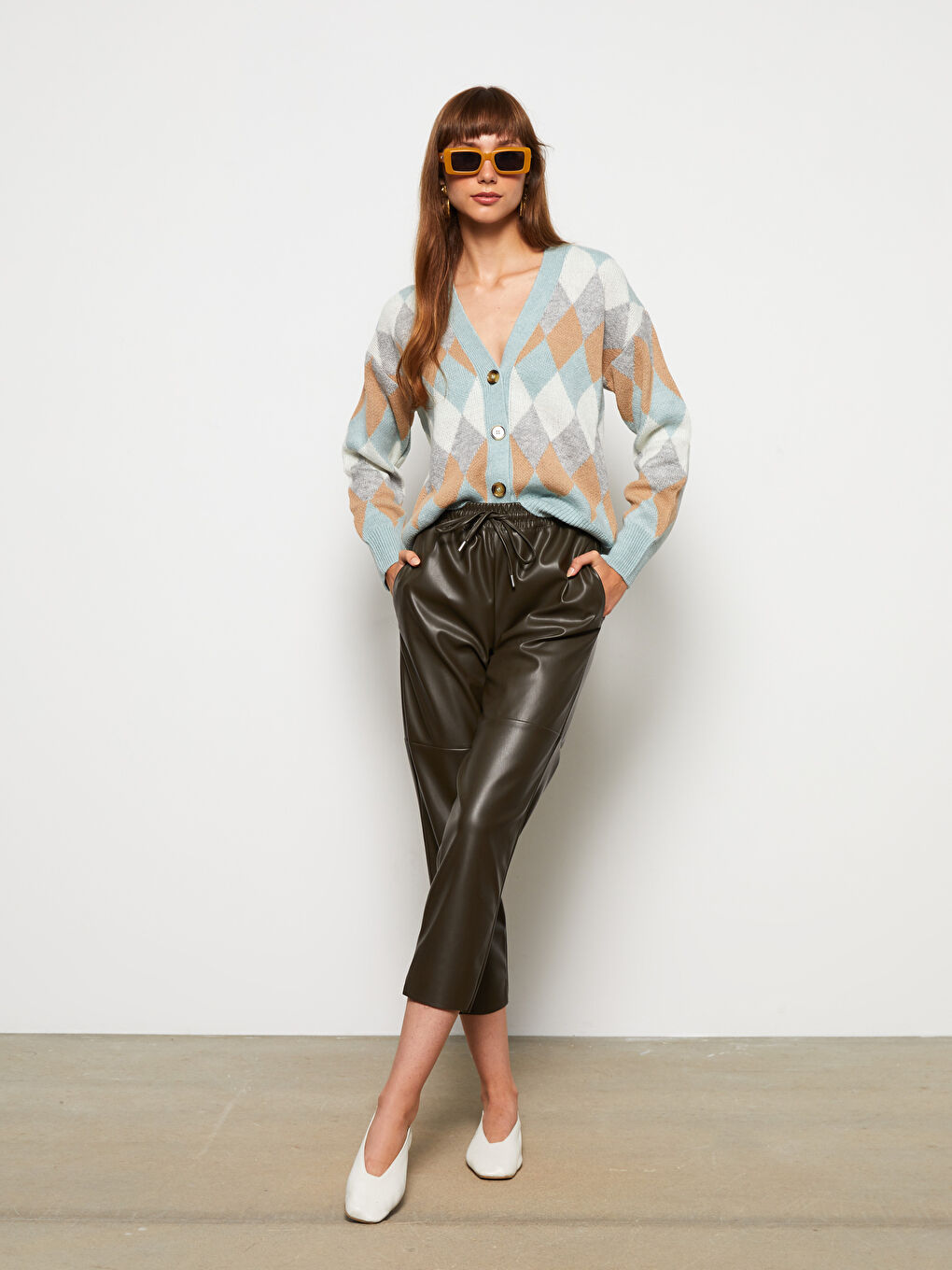 Yeşil V Yaka Desenli Kadın Triko Hırka