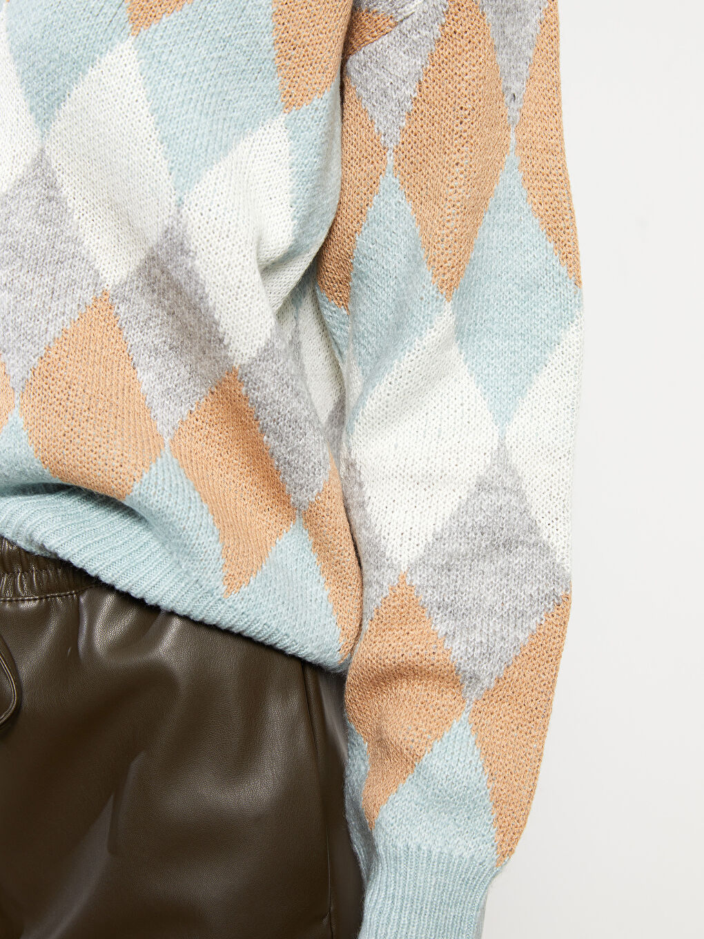 Yeşil V Yaka Desenli Kadın Triko Hırka-4