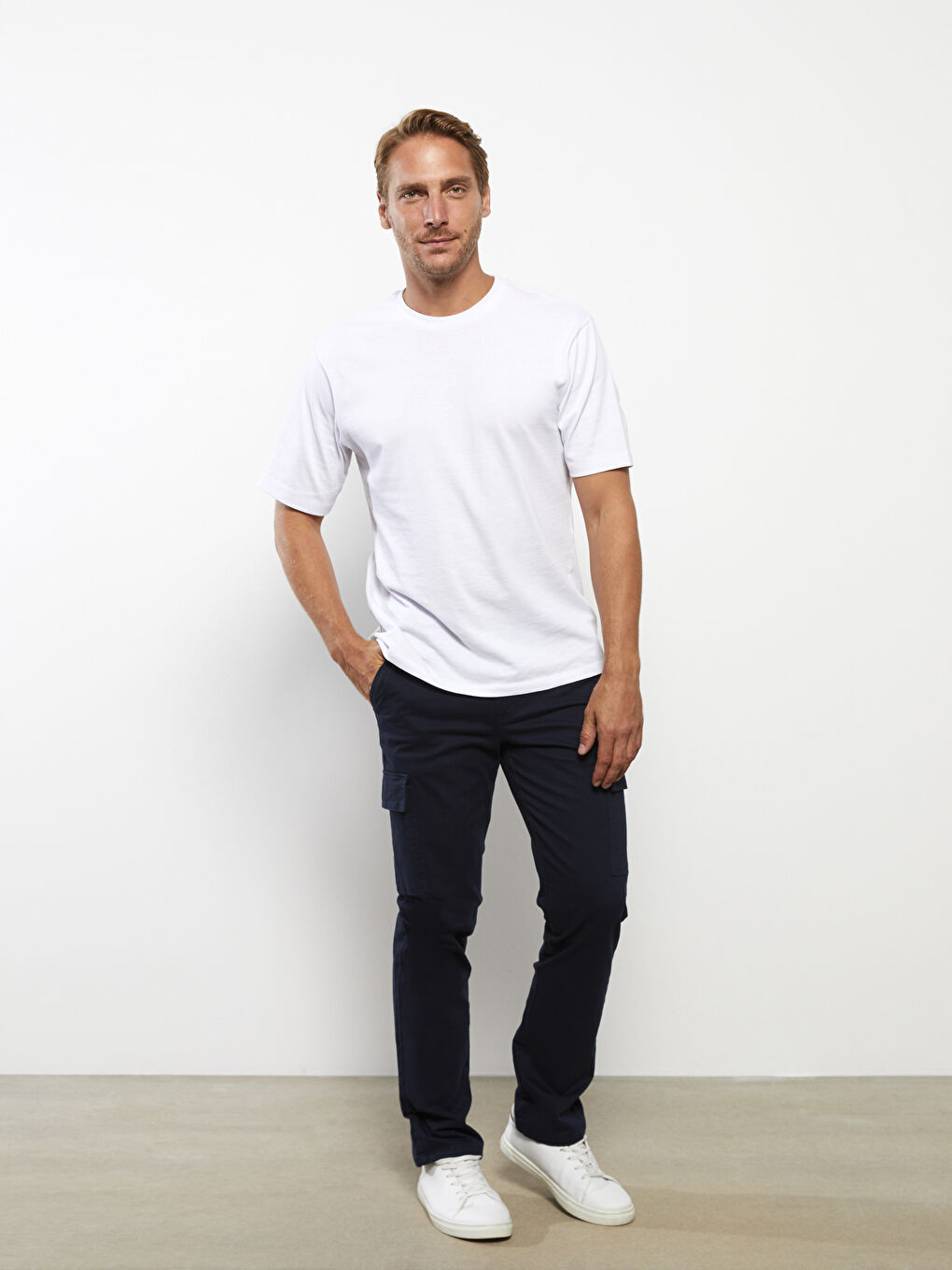 سروال كارغو رجال بقصة عادية من قماش مبرد-1