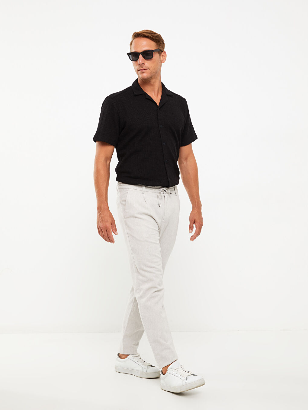 Carrot Fit Men's Trousers-1